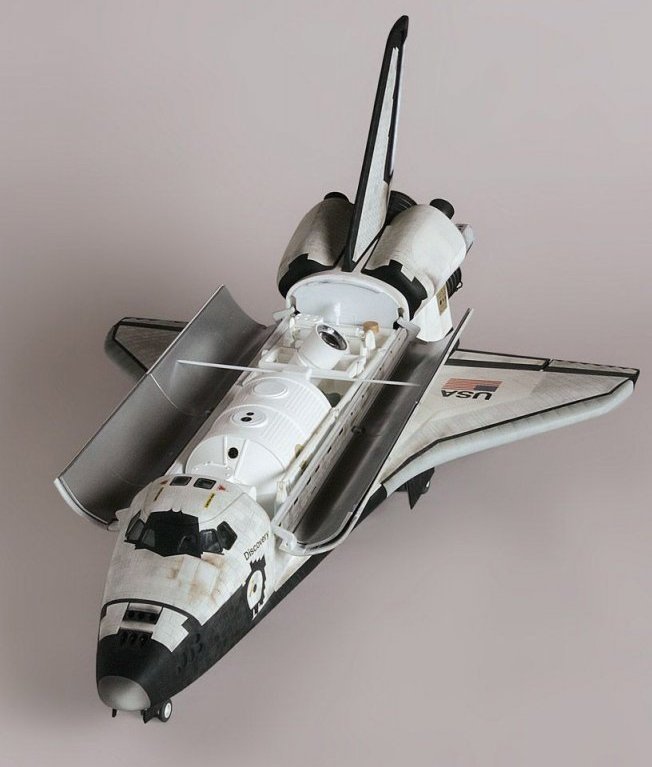 Сборная модель "Космический корабль Space Shuttle Atlantis (Discovery,...